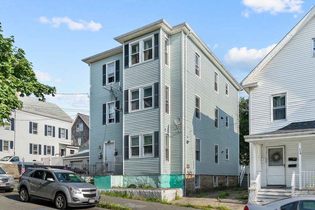 121 Austin St