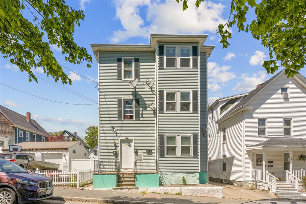 121 Austin St