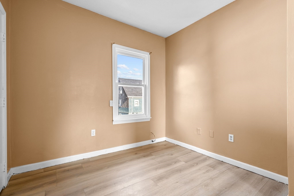 121 Austin St