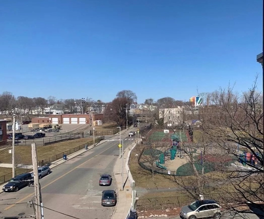 10 Houghton Street # 2