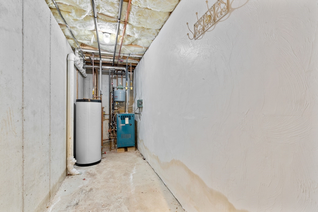 323 Commercial St # 1