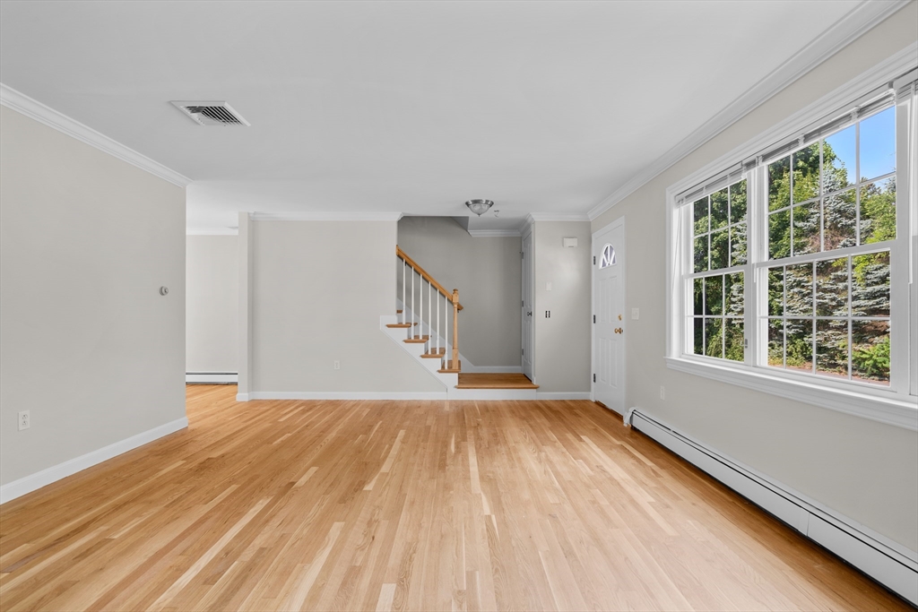 323 Commercial St # 1