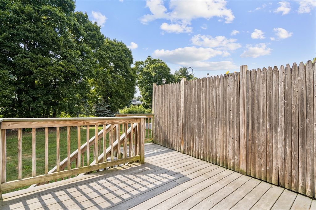 323 Commercial St # 1