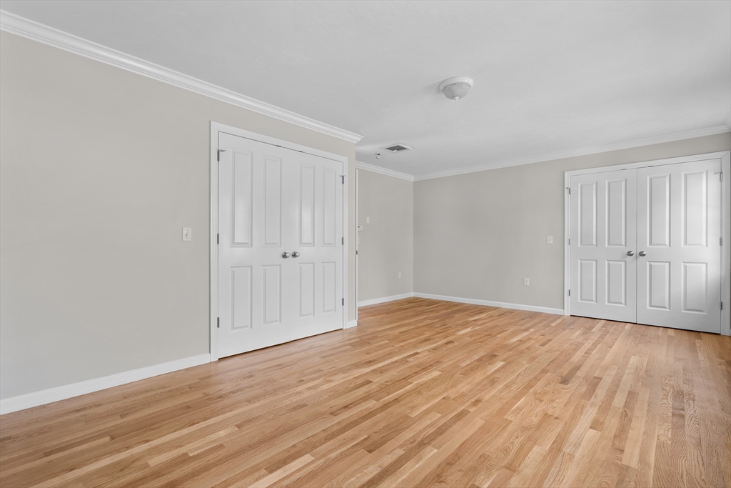 323 Commercial St # 1