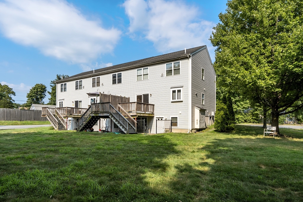 323 Commercial St # 1