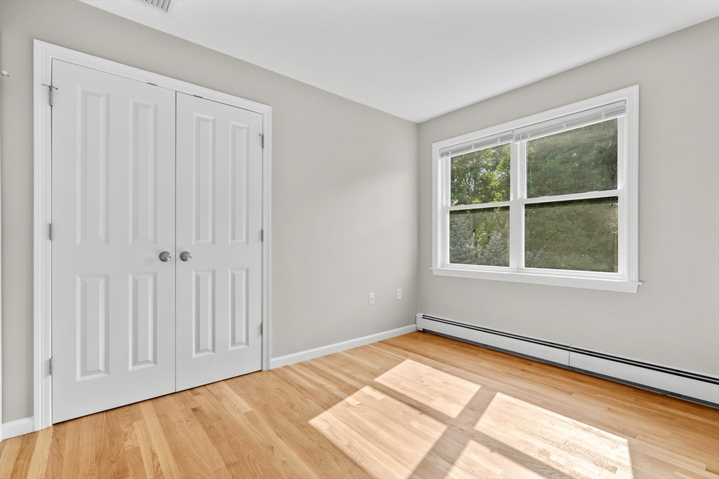 323 Commercial St # 1