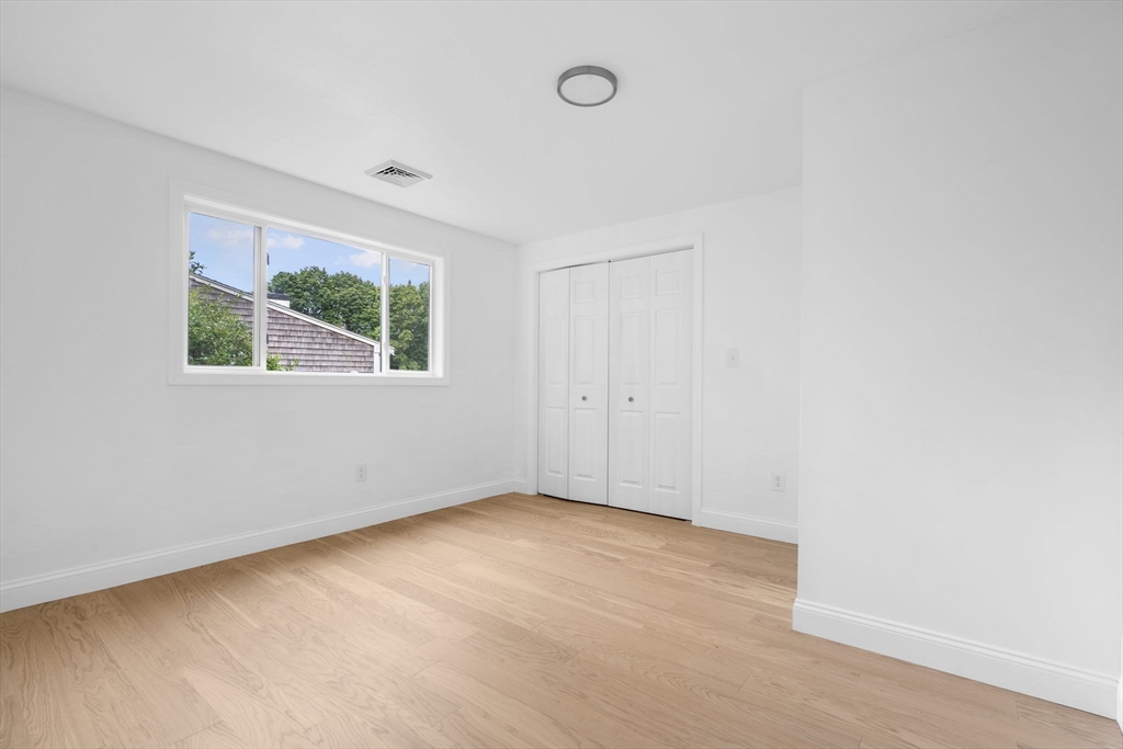 26 Hammond Ave