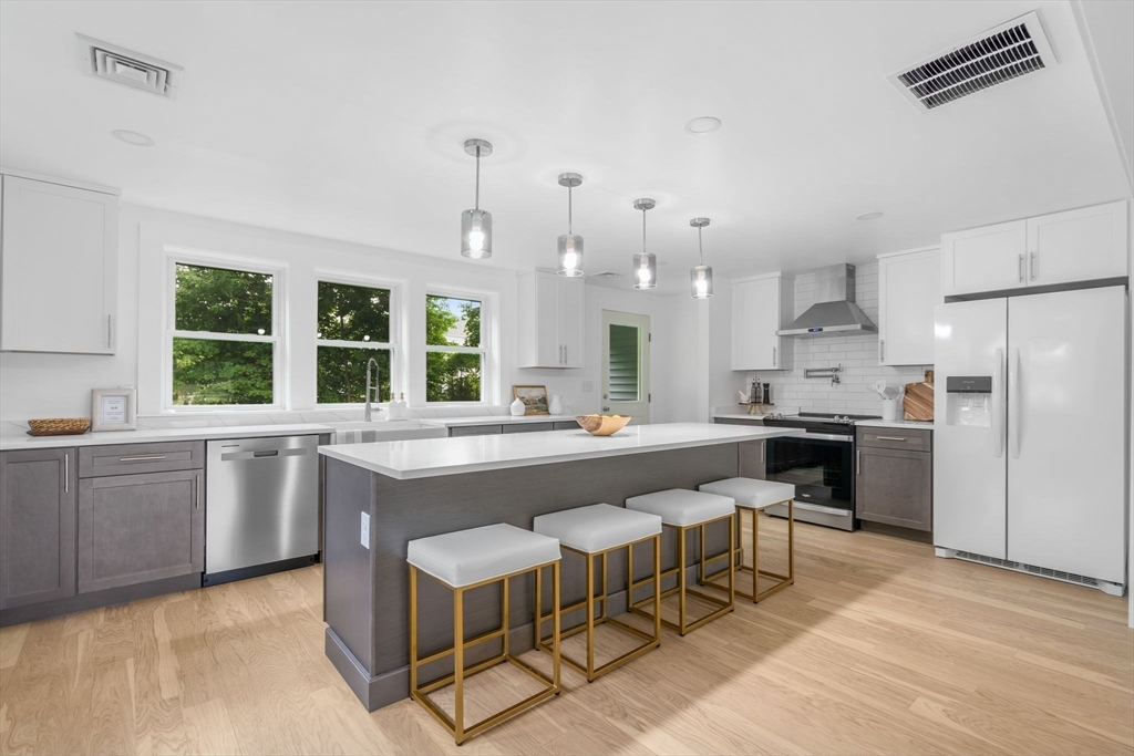 26 Hammond Ave