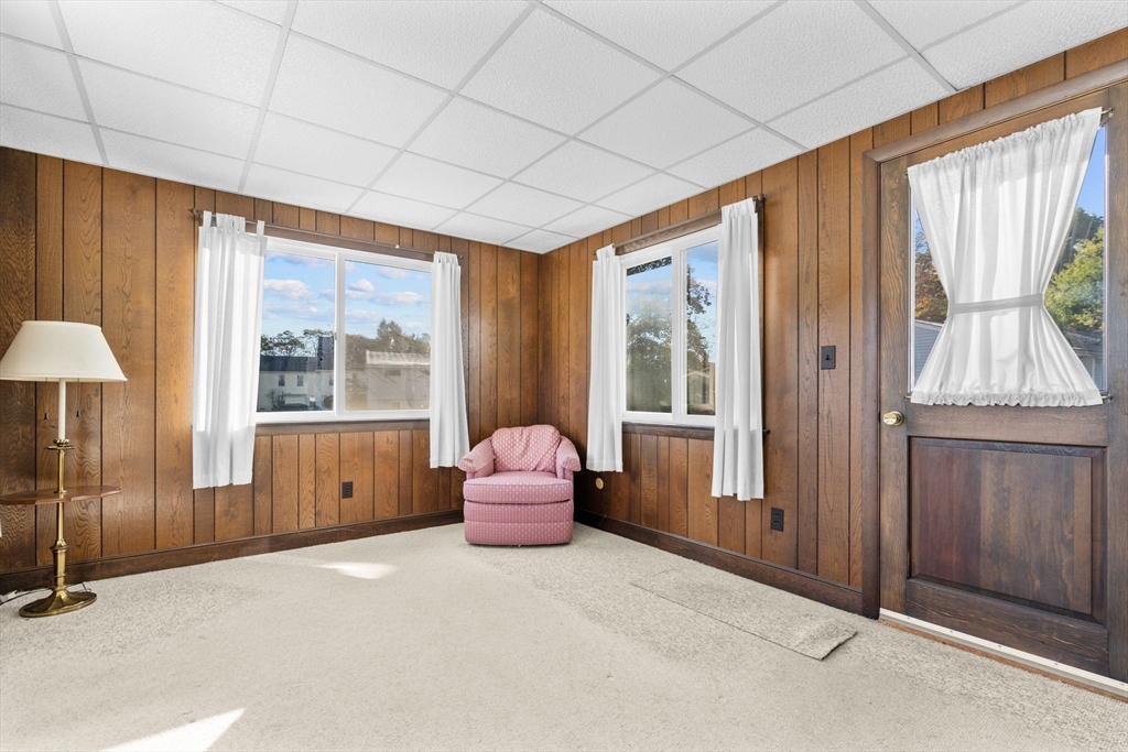 4 Dunham Rd