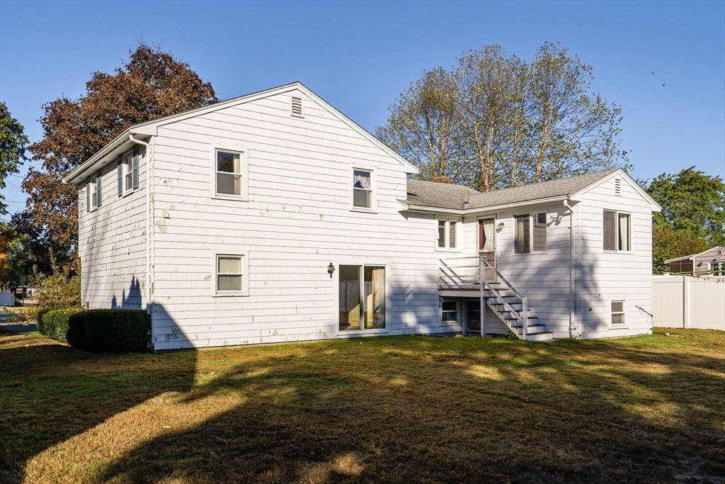 4 Dunham Rd