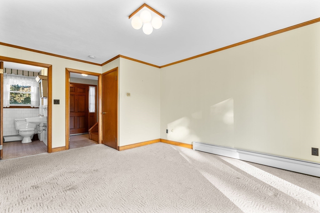 4 Dunham Rd