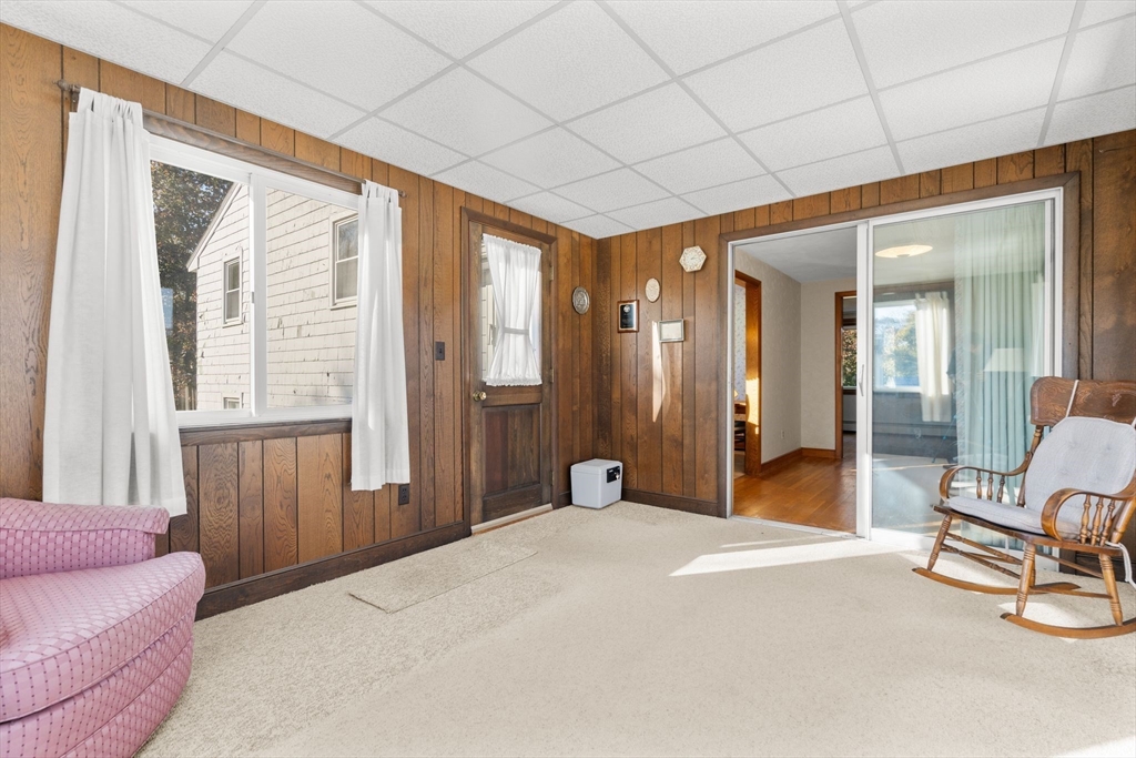 4 Dunham Rd