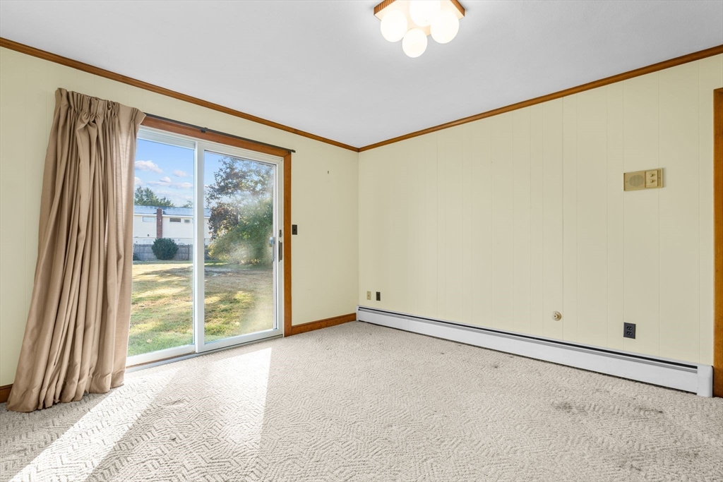 4 Dunham Rd