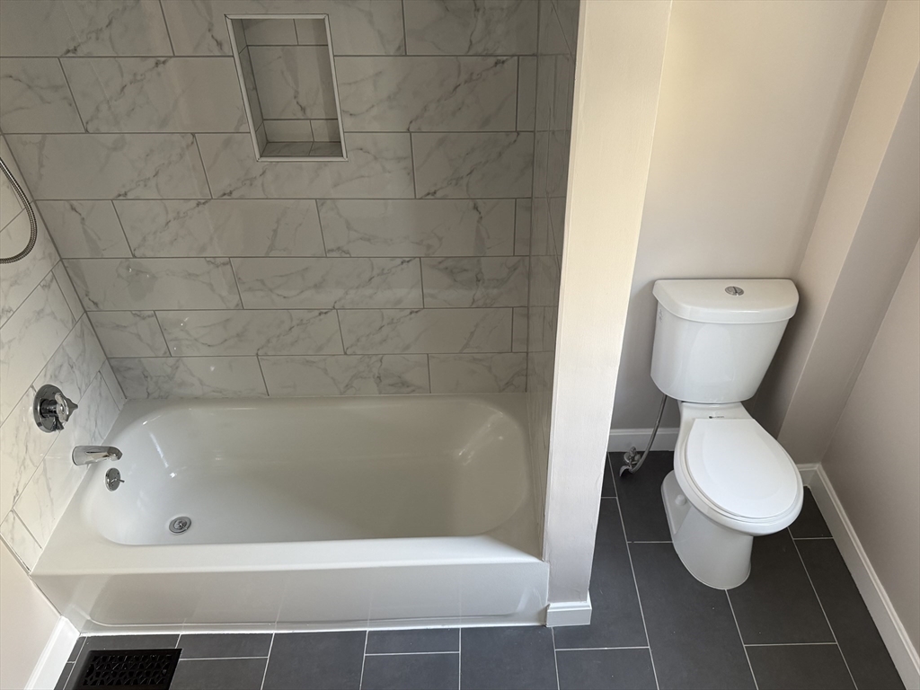31 Pierce St # 2