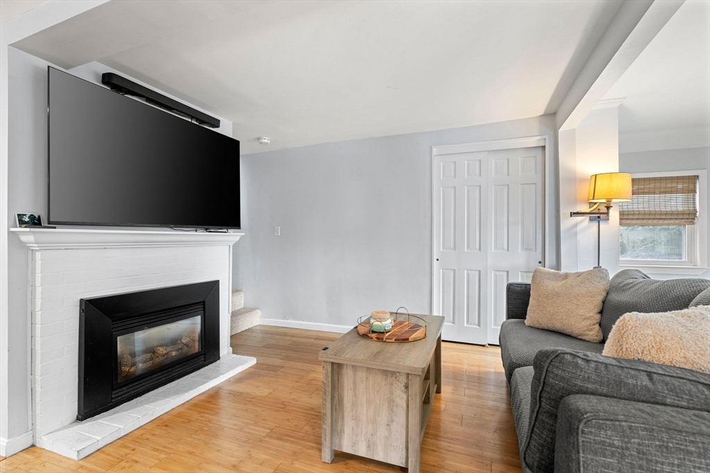 16 Caldwell St