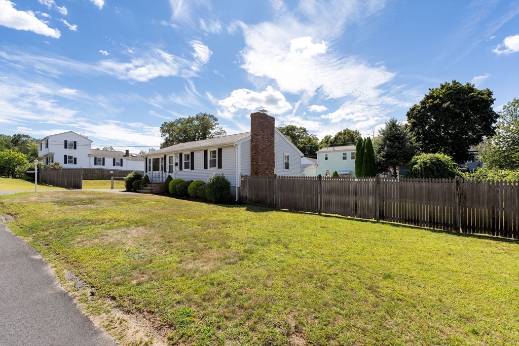 33 Julian Rd