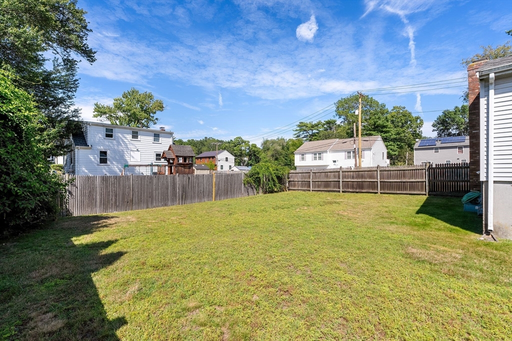 33 Julian Rd