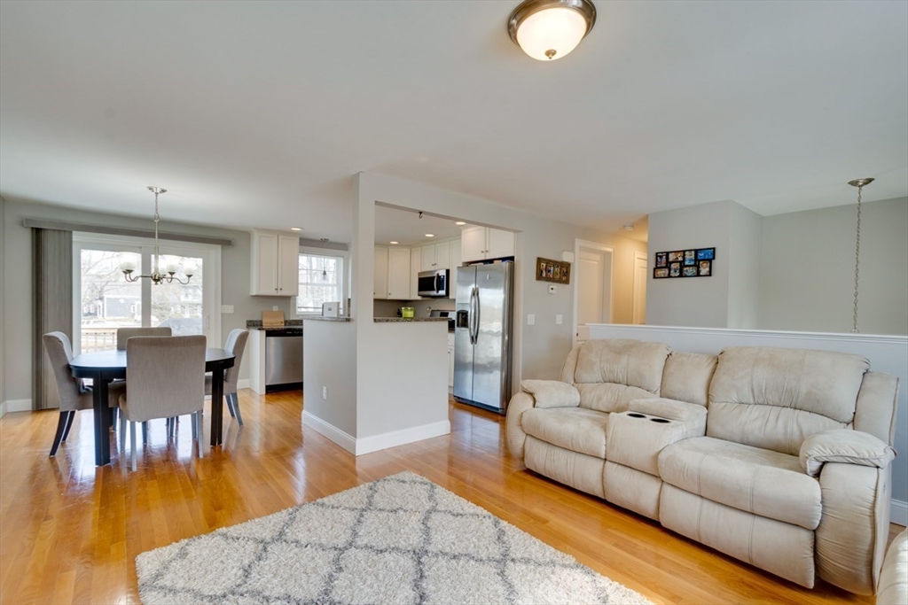 120 King St