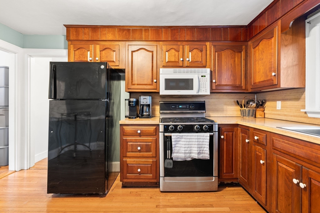 444 W Squantum St