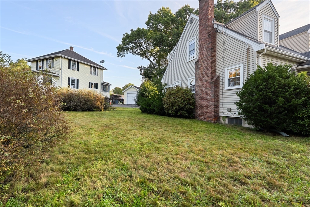 444 W Squantum St