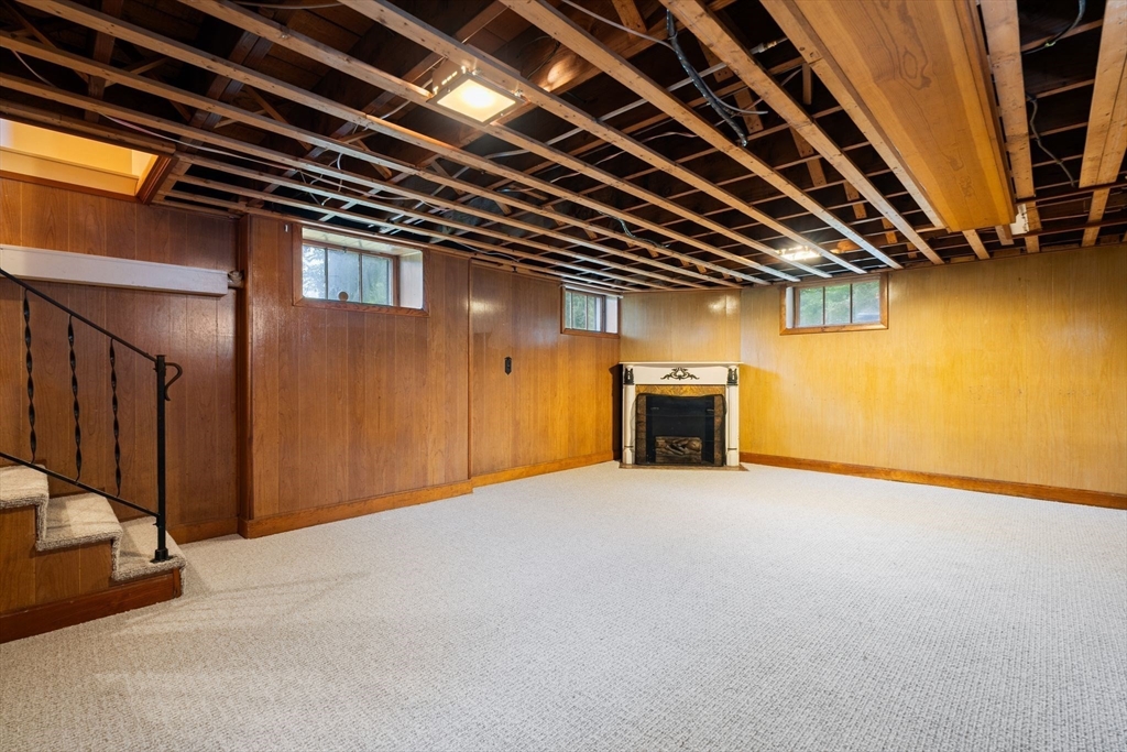 41 Oak St