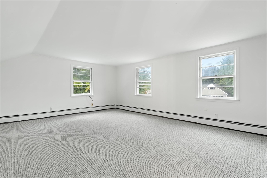 41 Oak St