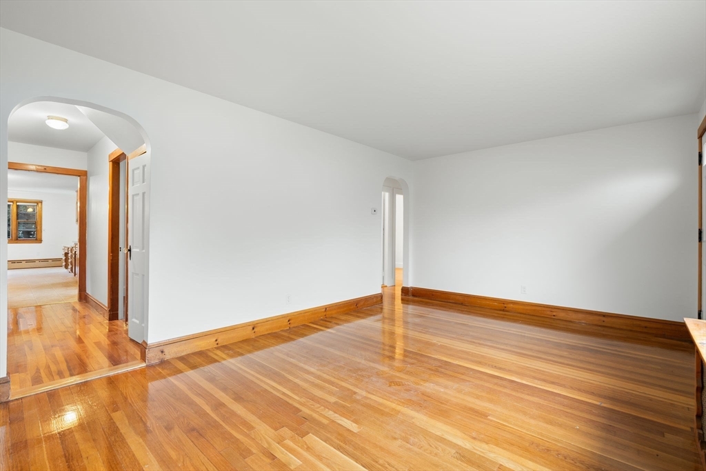 41 Oak St