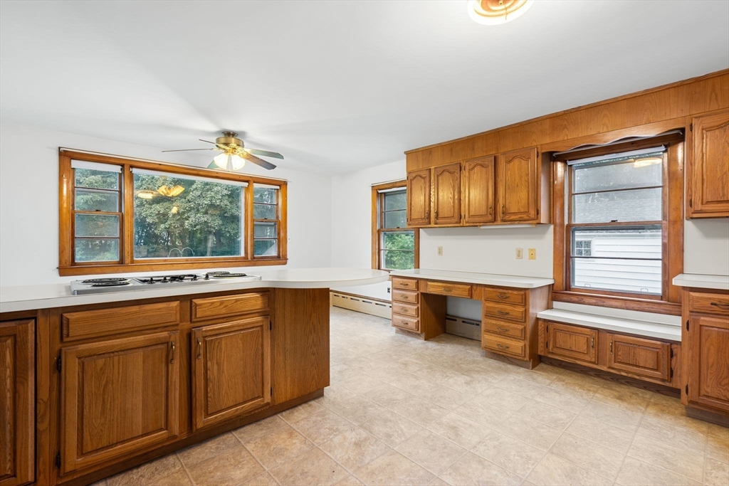41 Oak St