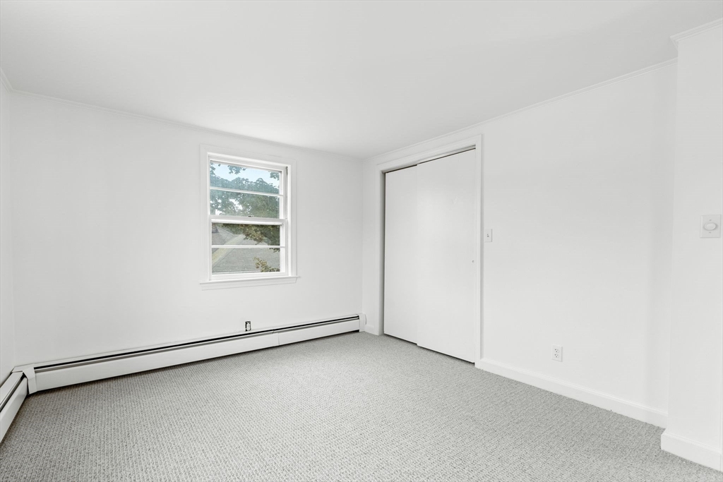41 Oak St