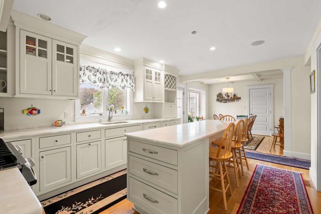 33 Oceanside Dr