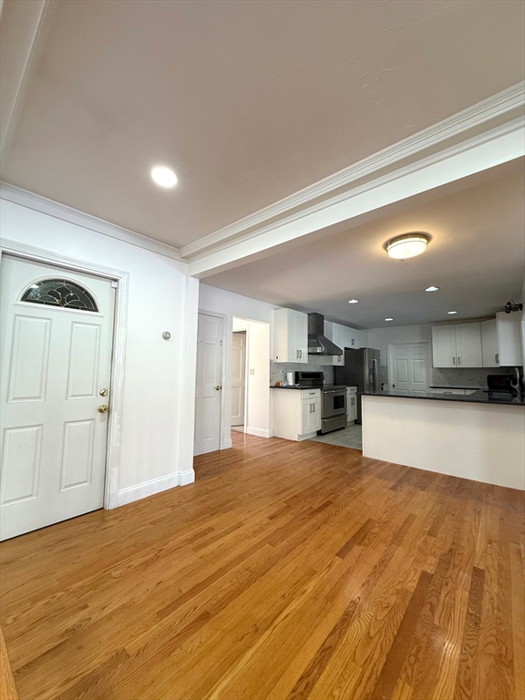 36 Chestnut Ave