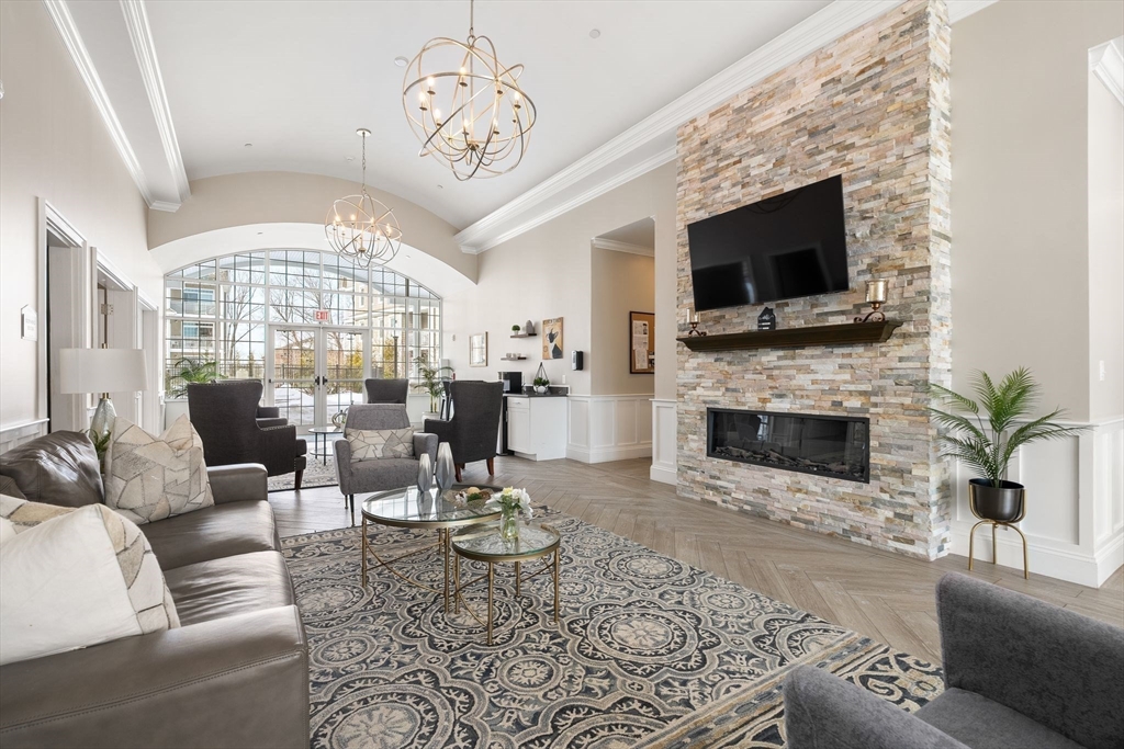 320 Middlesex Ave # A207