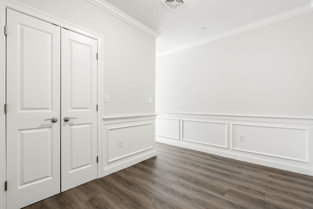 320 Middlesex Ave # A207