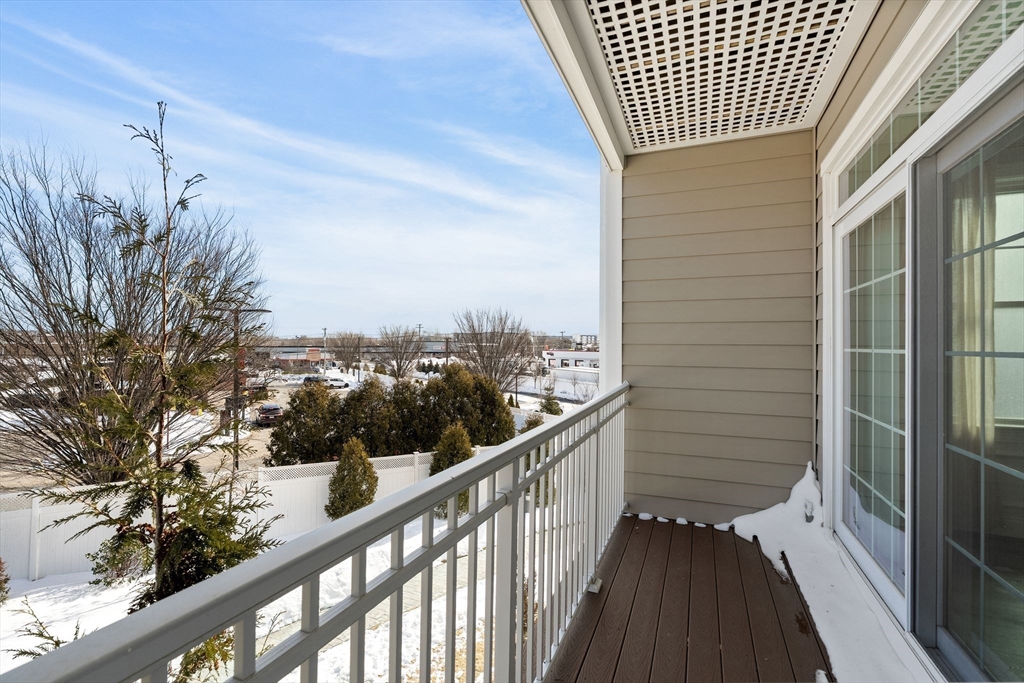 320 Middlesex Ave # A207