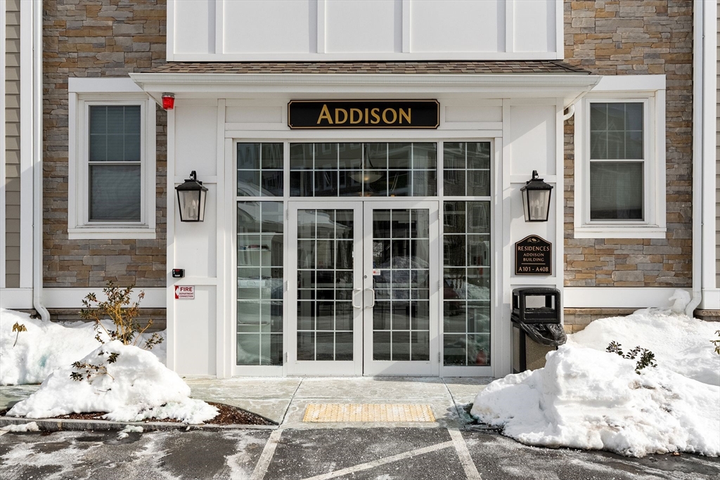 320 Middlesex Ave # A207