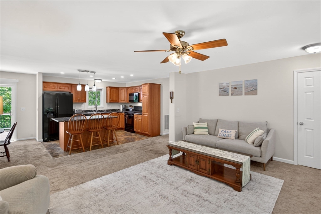 98 Leland Rd
