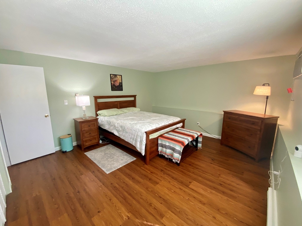 200 Manning St # 2B
