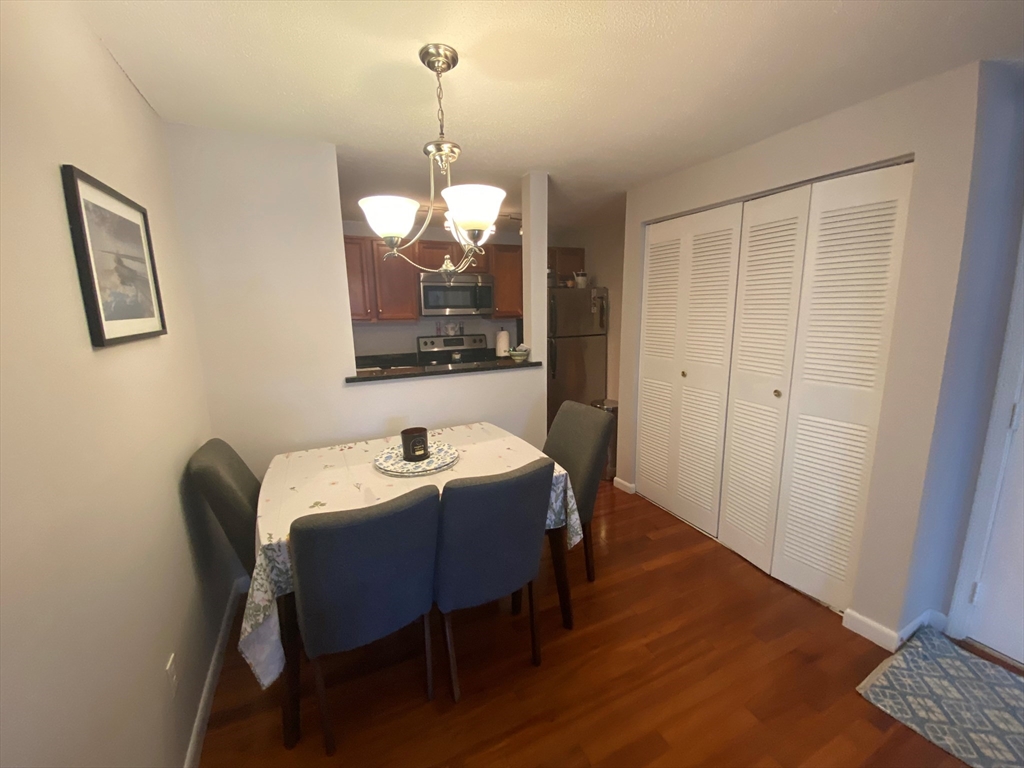 200 Manning St # 2B