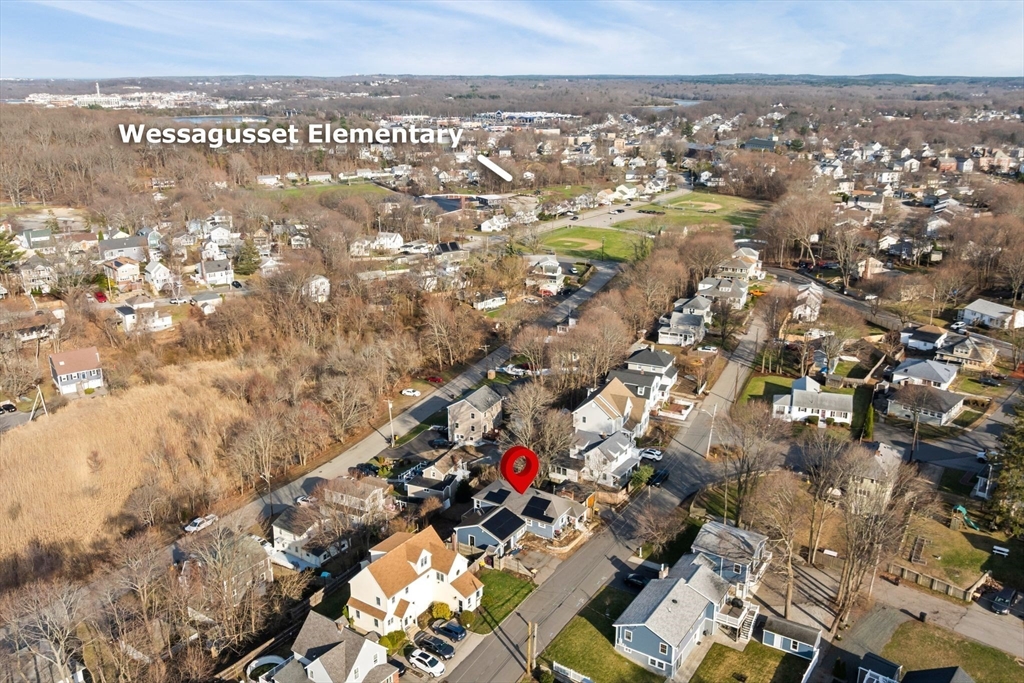81 Wessagussett Rd