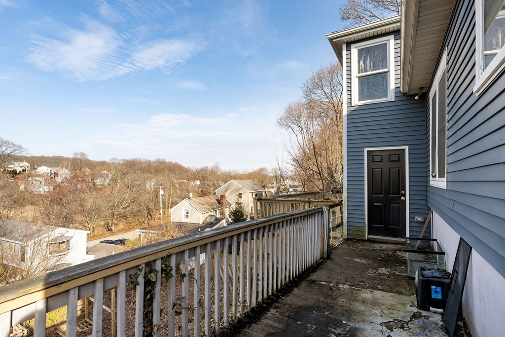 81 Wessagussett Rd