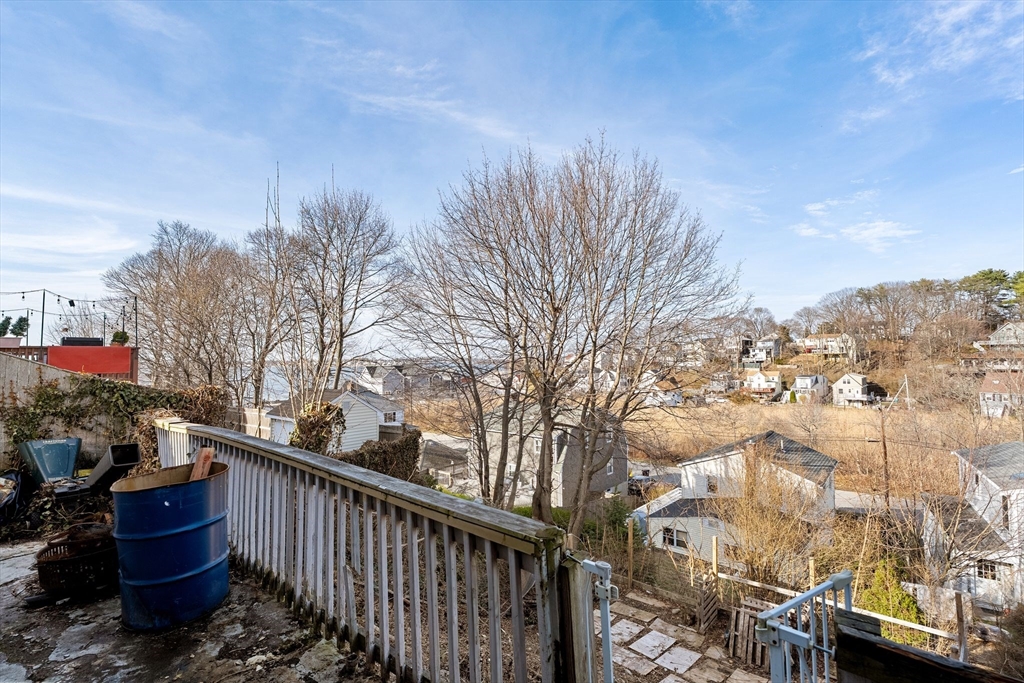 81 Wessagussett Rd