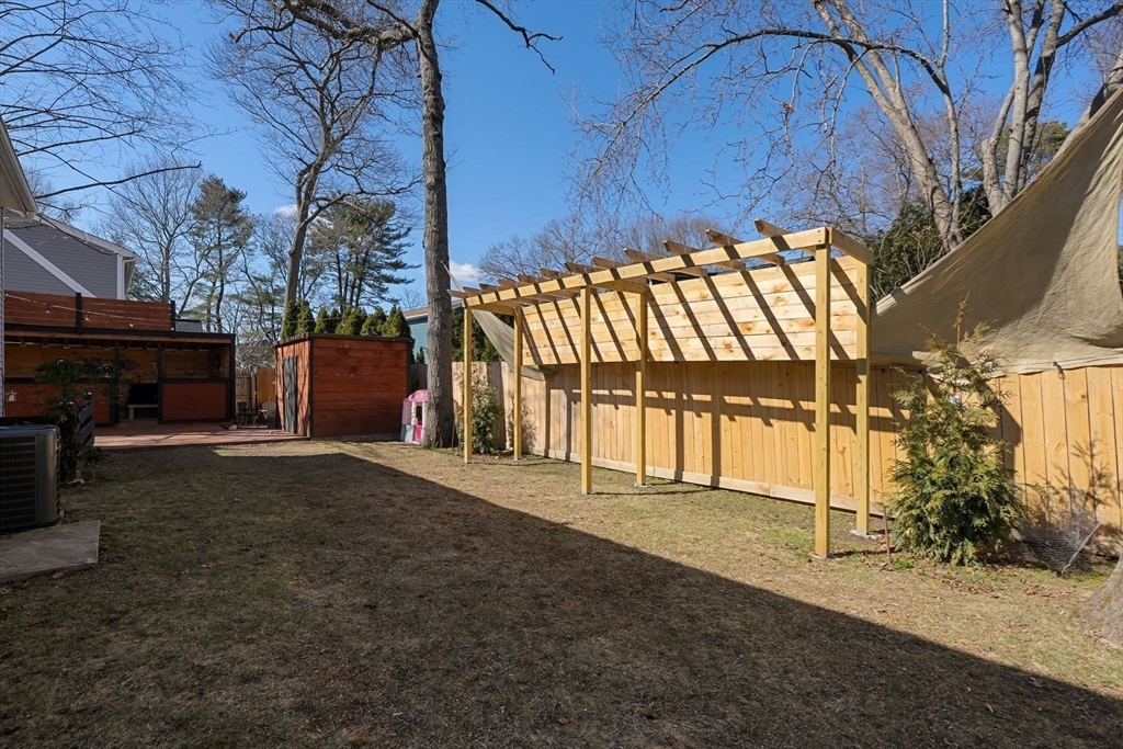 51 Cove Ave