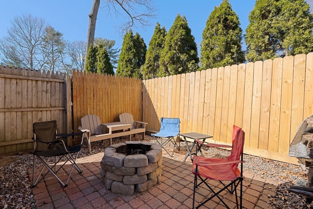 51 Cove Ave
