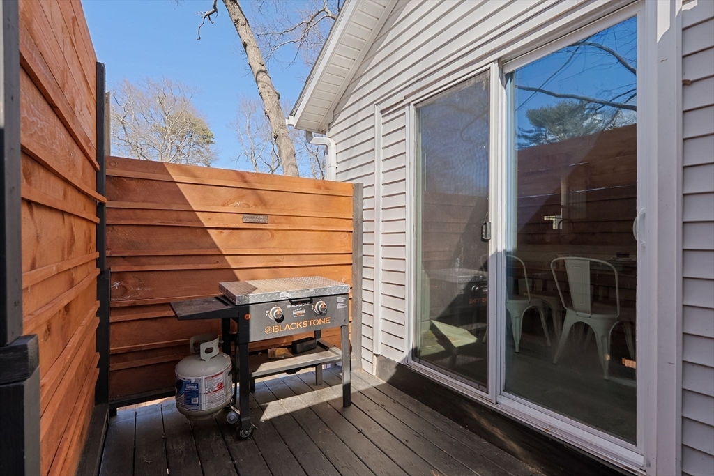 51 Cove Ave
