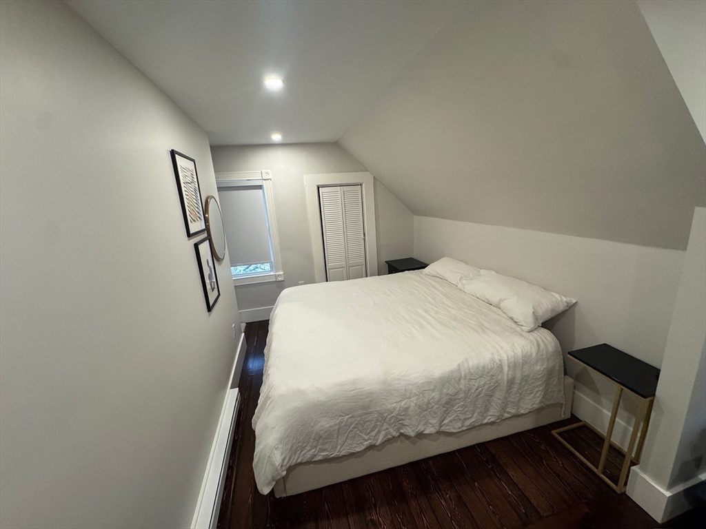 38 Pinckney St # 3