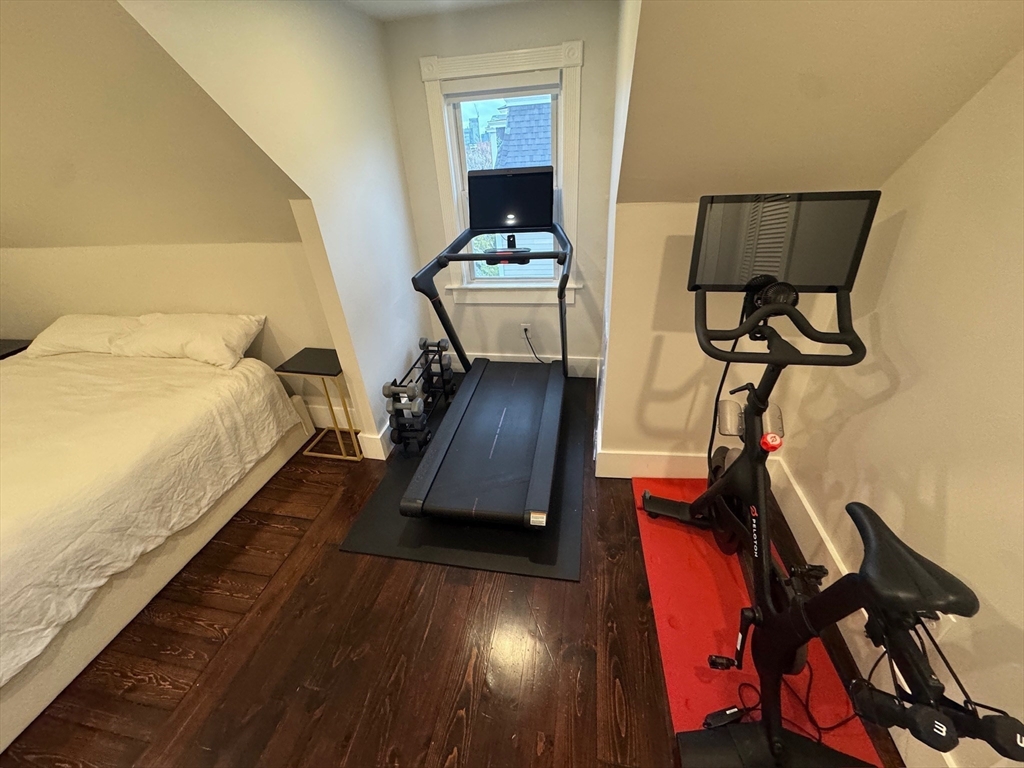 38 Pinckney St # 3