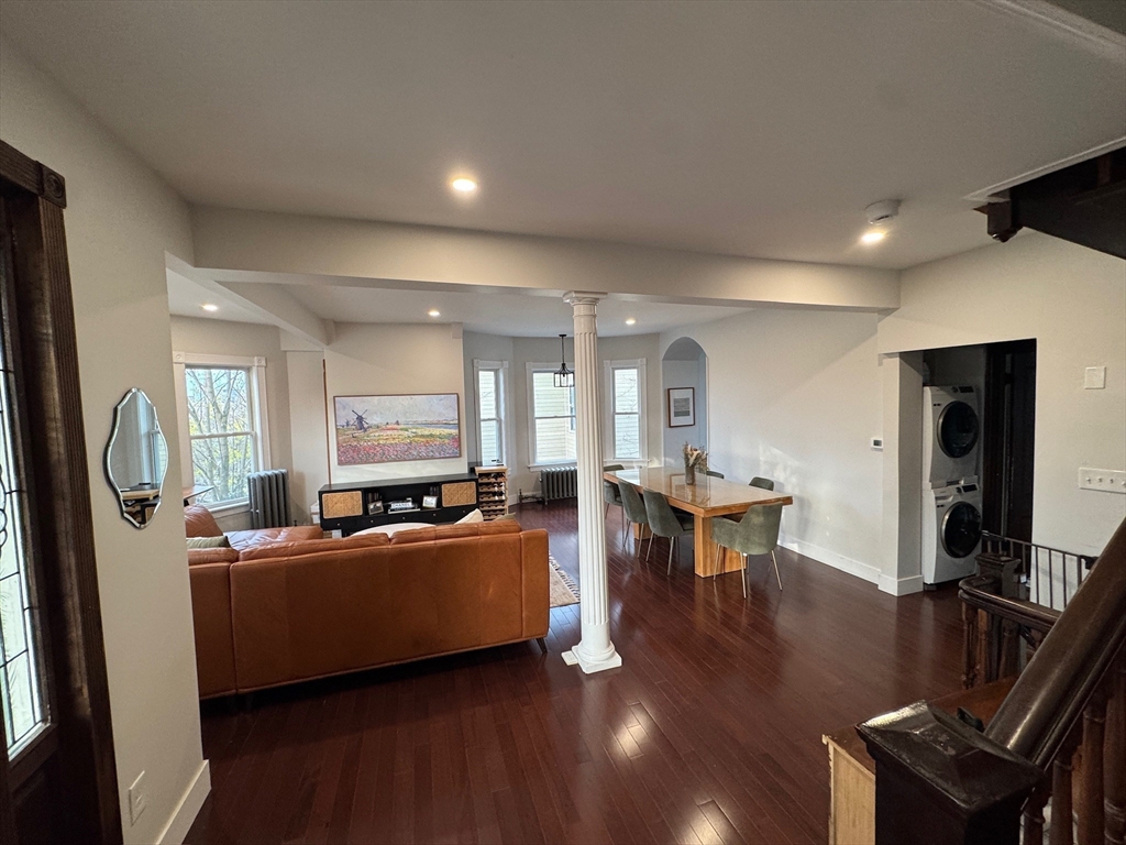 38 Pinckney St # 3