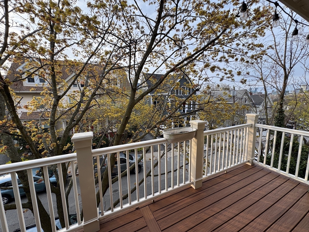 38 Pinckney St # 3