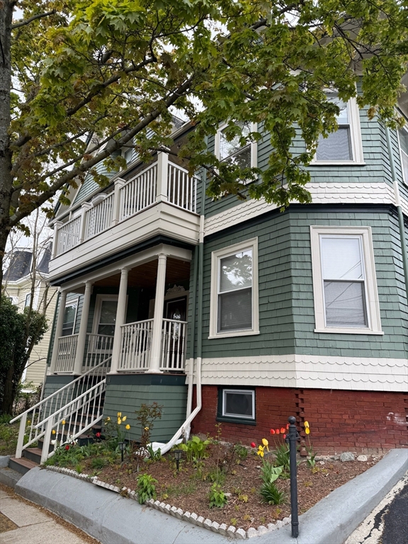 38 Pinckney St # 3