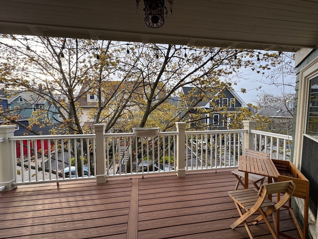 38 Pinckney St # 3